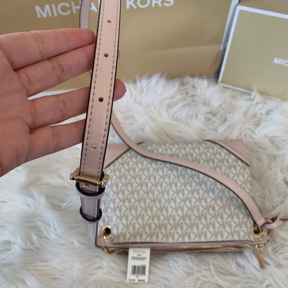 NWT Michael Kors Pink Monogram Crossbody - Picture 10 of 10